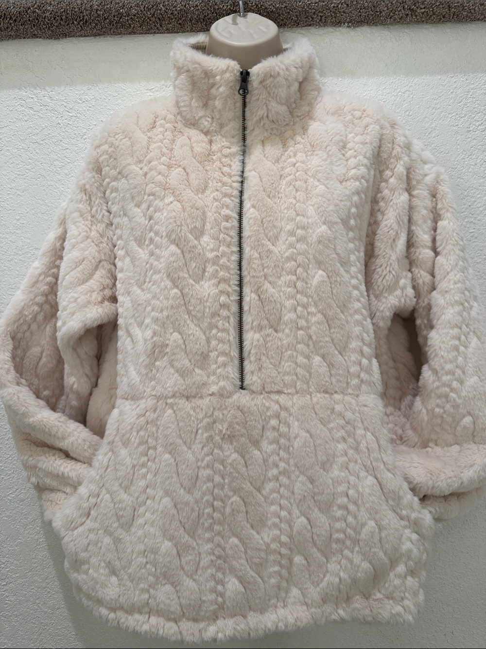 CARBON 2 COBALT Women’s Cream Faux FurCozy Plush Half-Zip Pullover Jacket M USED